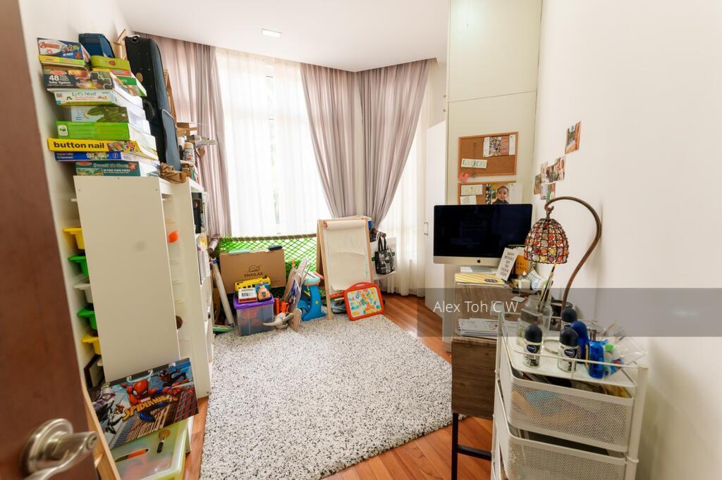 The Heliconia (D14), Condominium #343028321